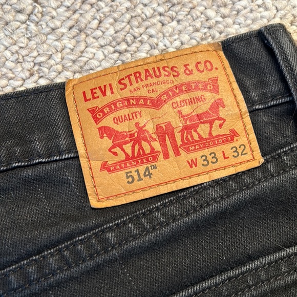 Great condition- Levi's 514 Men's Size 33x32 Black Denim Straight Fit Jeans - Picture 9 of 11